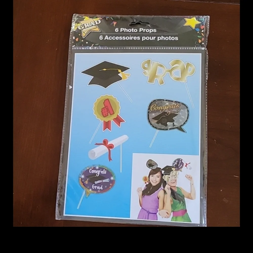 Brown and White Party Decorations Set for Graduation